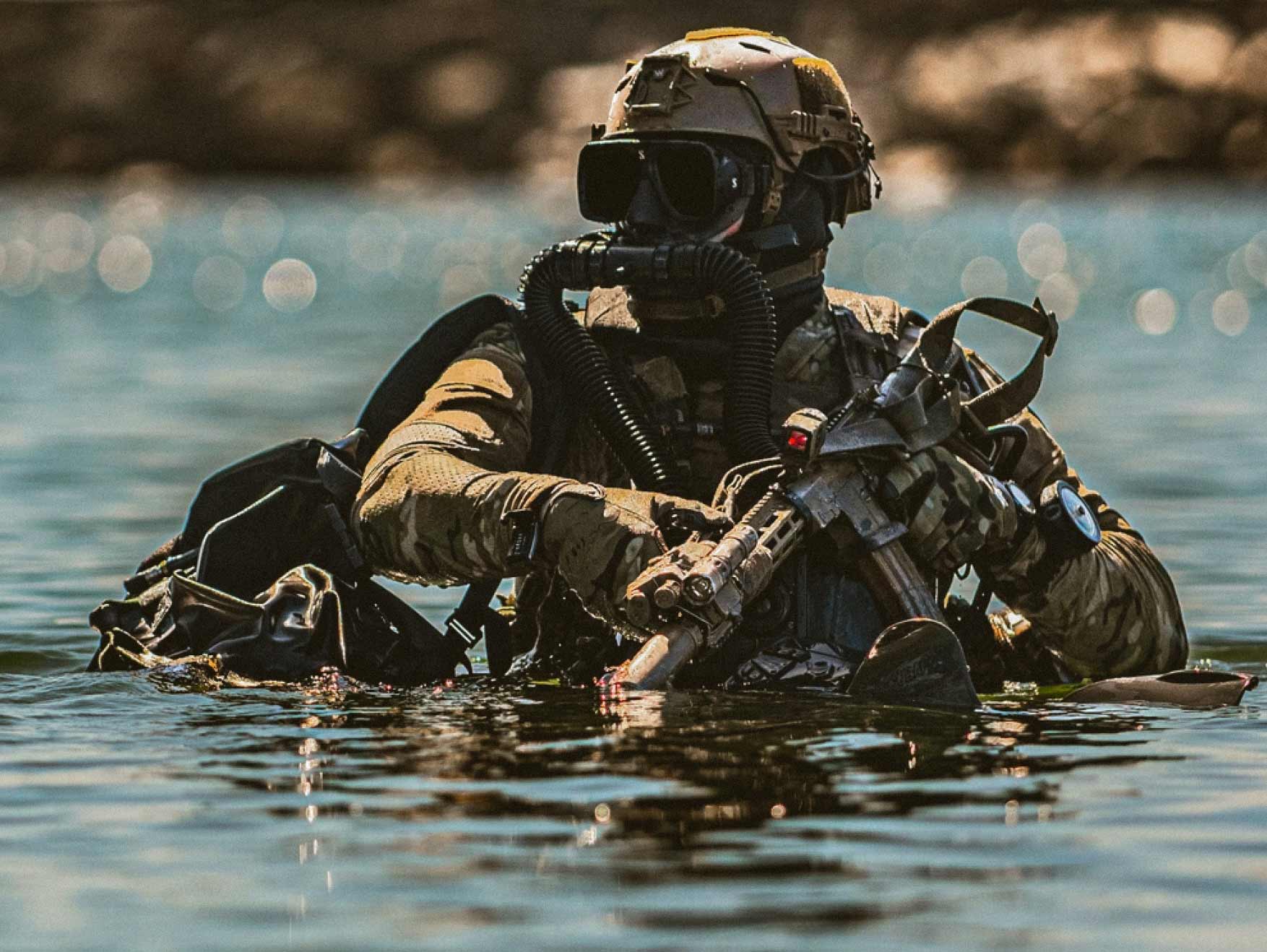 special-forces-diver_lg.jpg